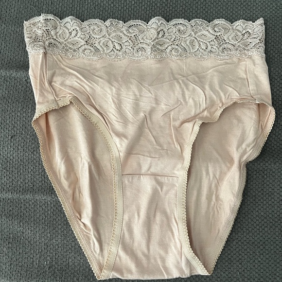 NWOT Kindred Bravely High-Waisted Postpartum Underwear (4) - Picture 3 of 7